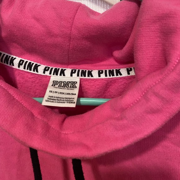 VS PINK wide turtle neck sweatshirt - Picture 2 of 3